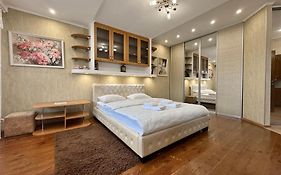 ApartPoltava Стильна квартира біля Білої Альтанки, серце Полтави